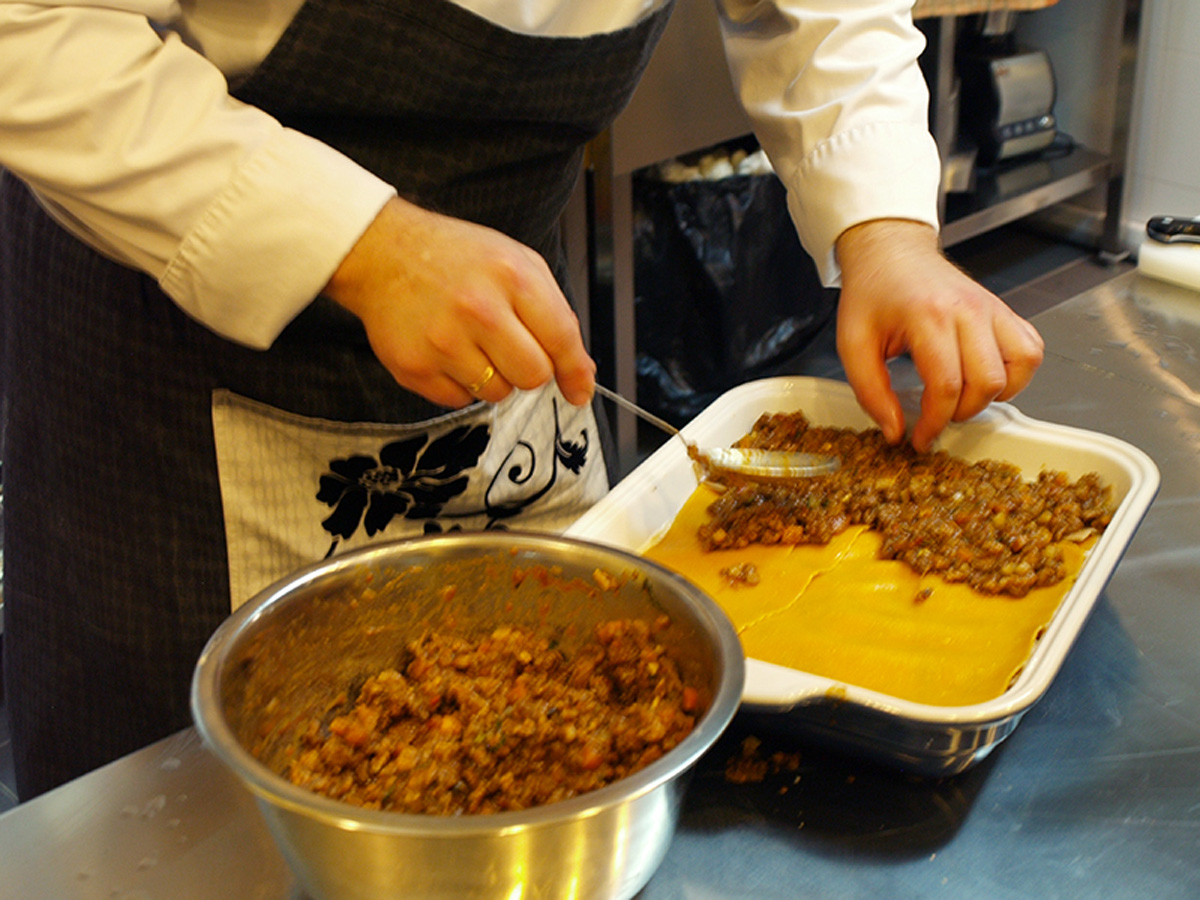 Lasagna. Lesson "Viva Italia!" with Konstantin Rossoshenko. Cooking classes in Odessa.