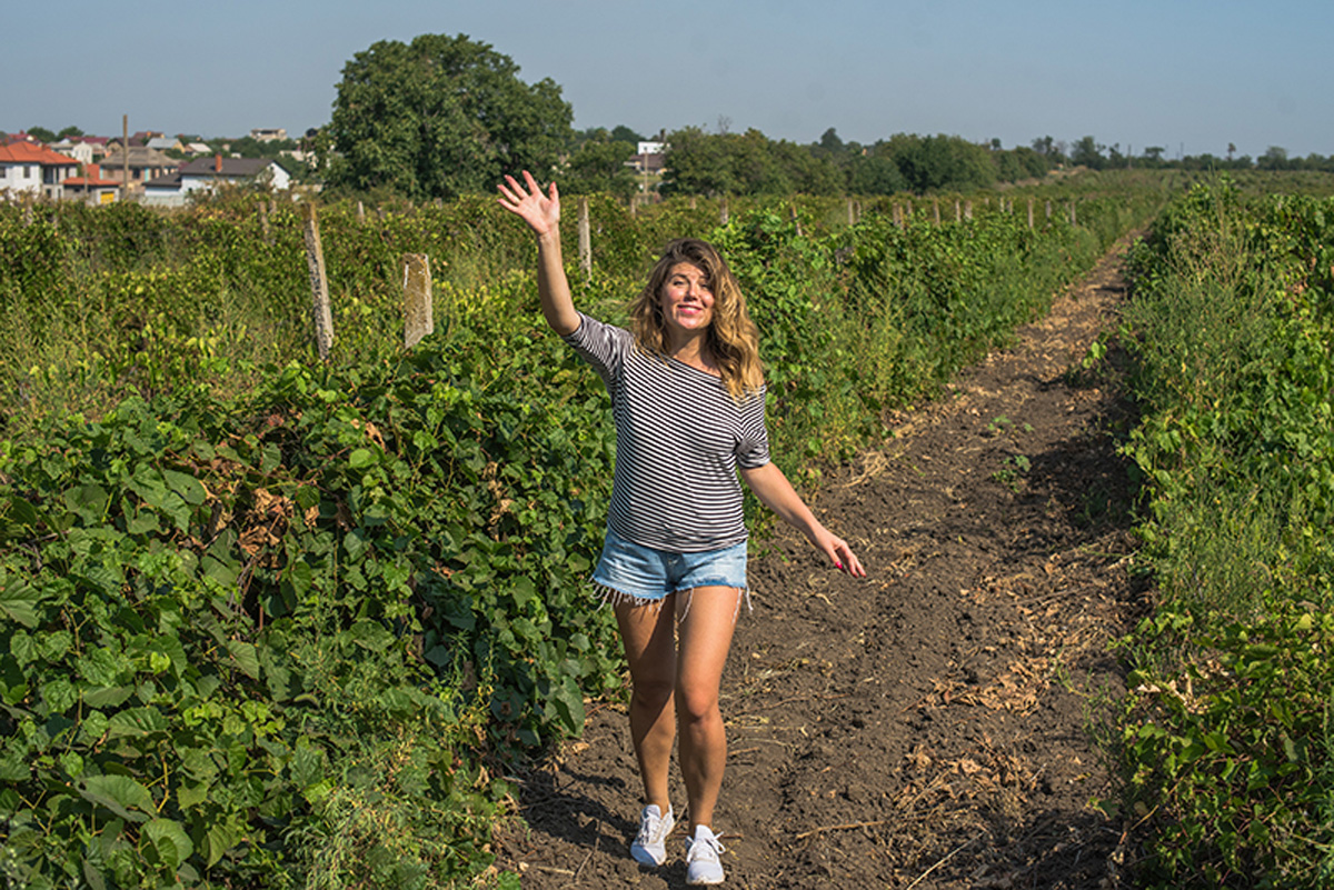 Maria Kalenska in the yard. Maria Kalenska food blog, Odessa.