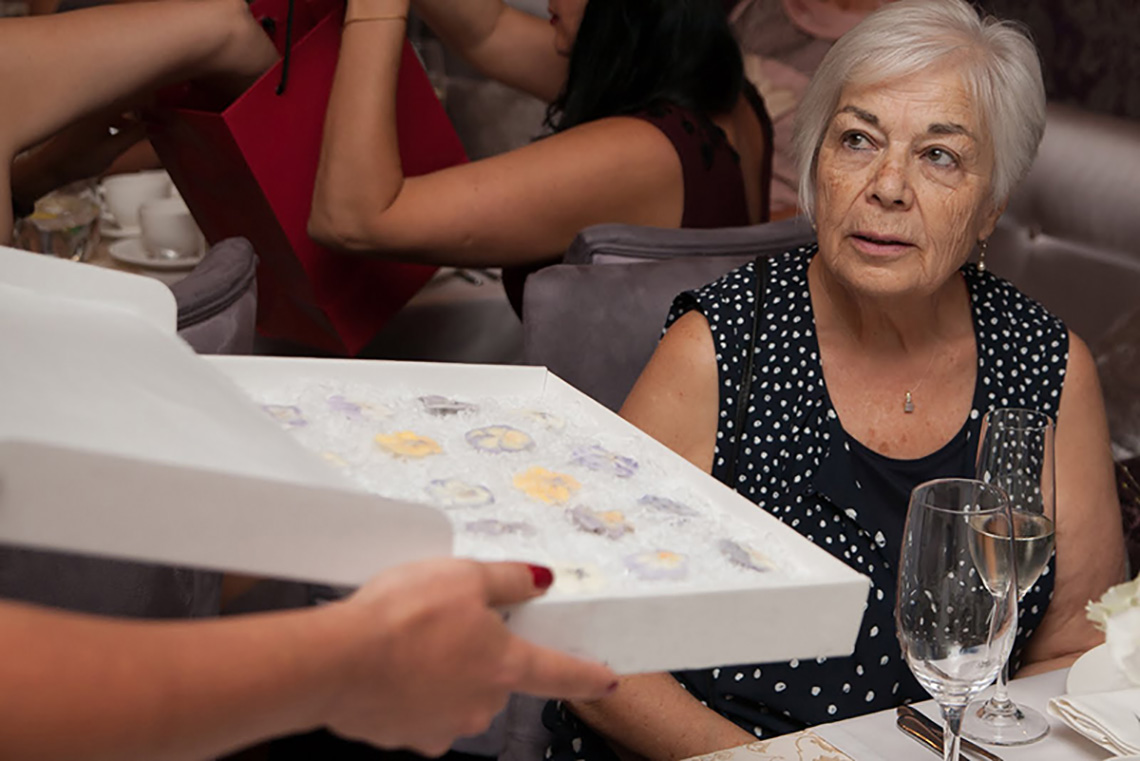 Lesson Afternoon Tea. British traditions. Cooking class in “My Friends” cooking school.