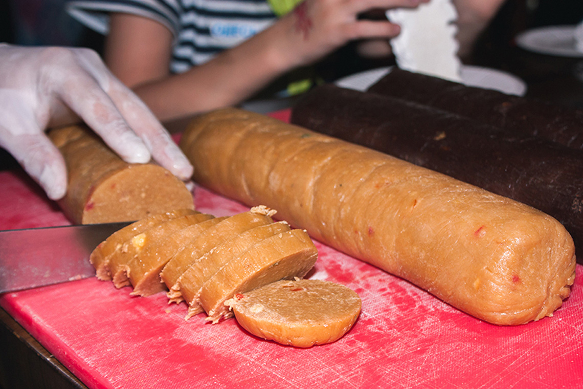 How to cook chocolate sausage