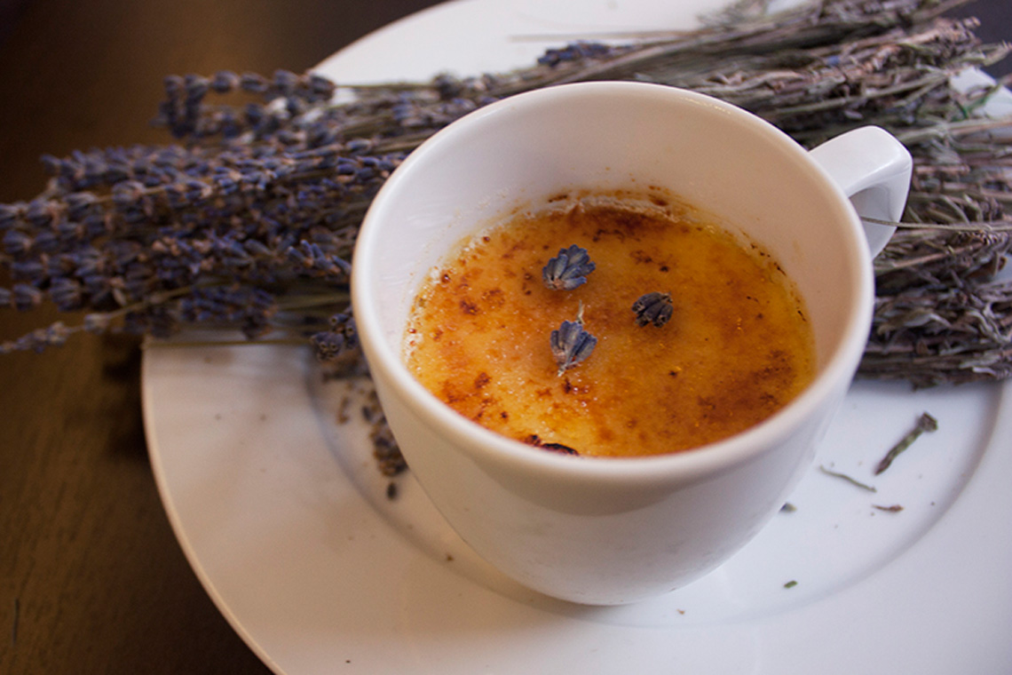 Creeme brulee. Course "French Regional Cuisine". Сooking school "My Odessa Cuisine".