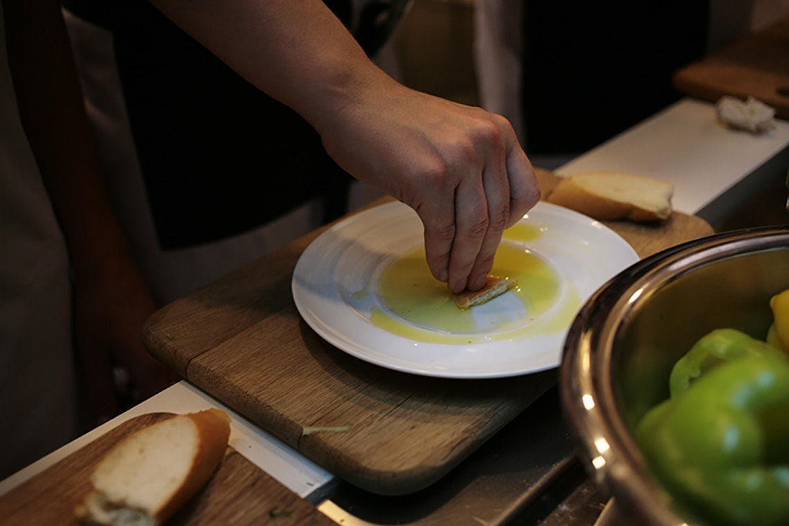 Olive oil. Lesson "Greek Cuisine". Cooking school in Ukraine.