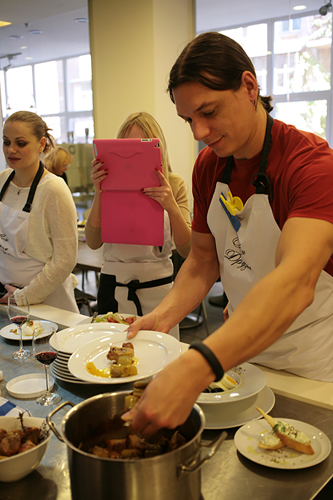 Food plating. Lesson "Greek Cuisine". Cooking school in Ukraine.
