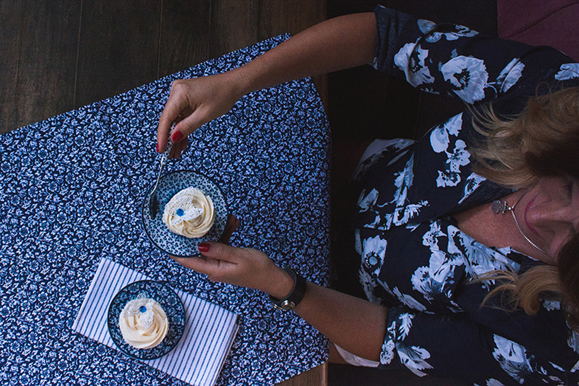 Food plating. Cupcakes at Promenu.