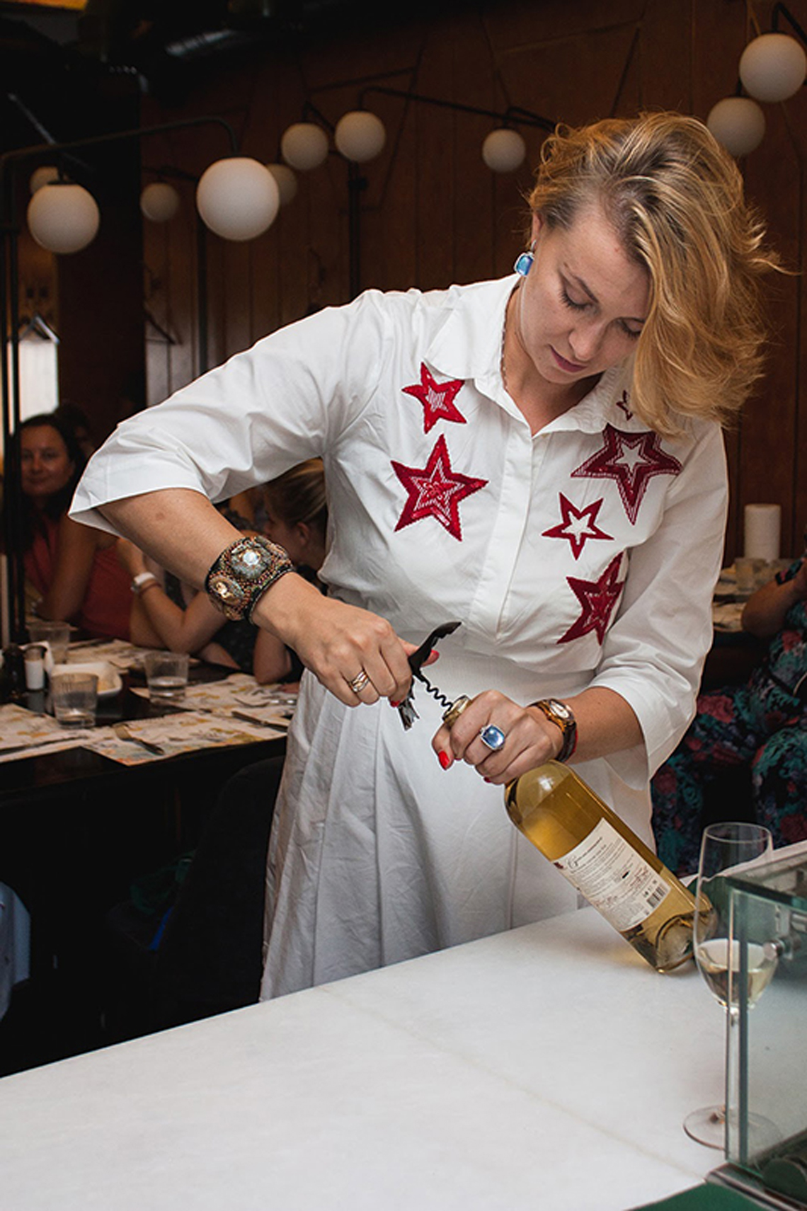 Wine. Cooking class in “My Friends” cooking school.