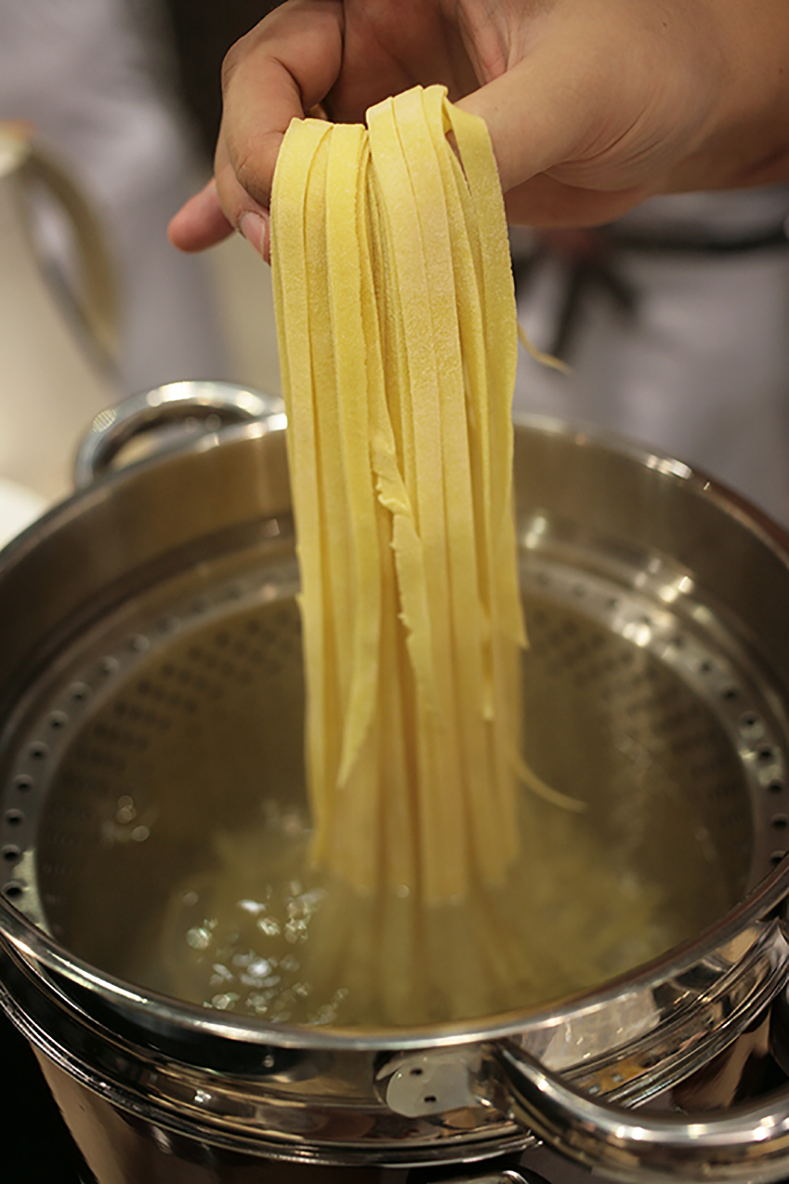 Pasta dough. Lesson "Pasta in Promenu". Cooking school in Ukraine.