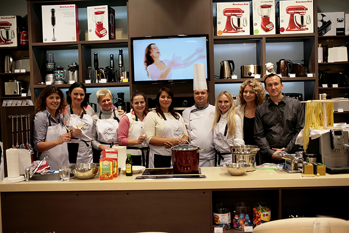 Lesson "Pasta in Promenu". Cooking school in Ukraine.