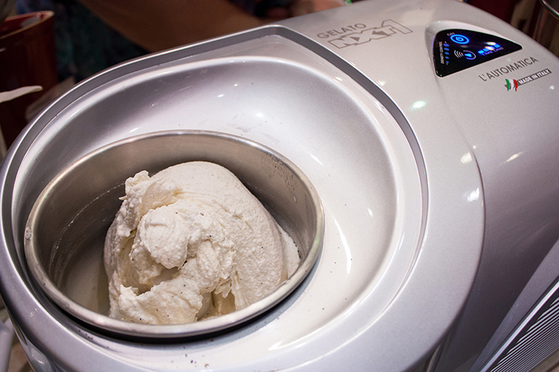 Gelato. Lesson "Happiness is in Simple Things" at Promenu. Cooking class in “My Friends” cooking school.