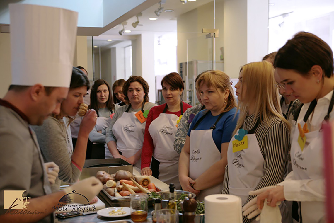 Lesson “Sunday Roast”. Cooking class at “My Friends” cooking school in Odessa.