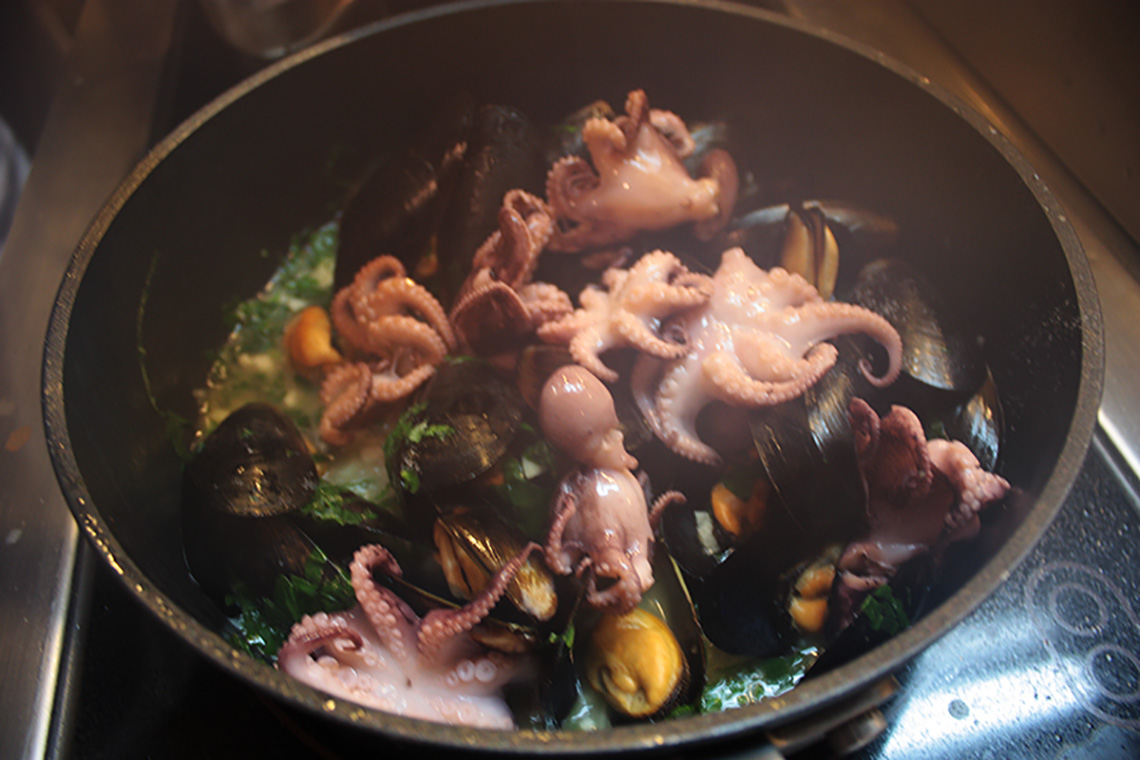 Seafood. Famous Soups from Three Continents. Cooking school in Ukraine.