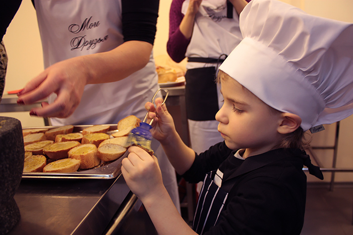 Cooking with kids. Famous Soups from Three Continents. Cooking school in Ukraine.