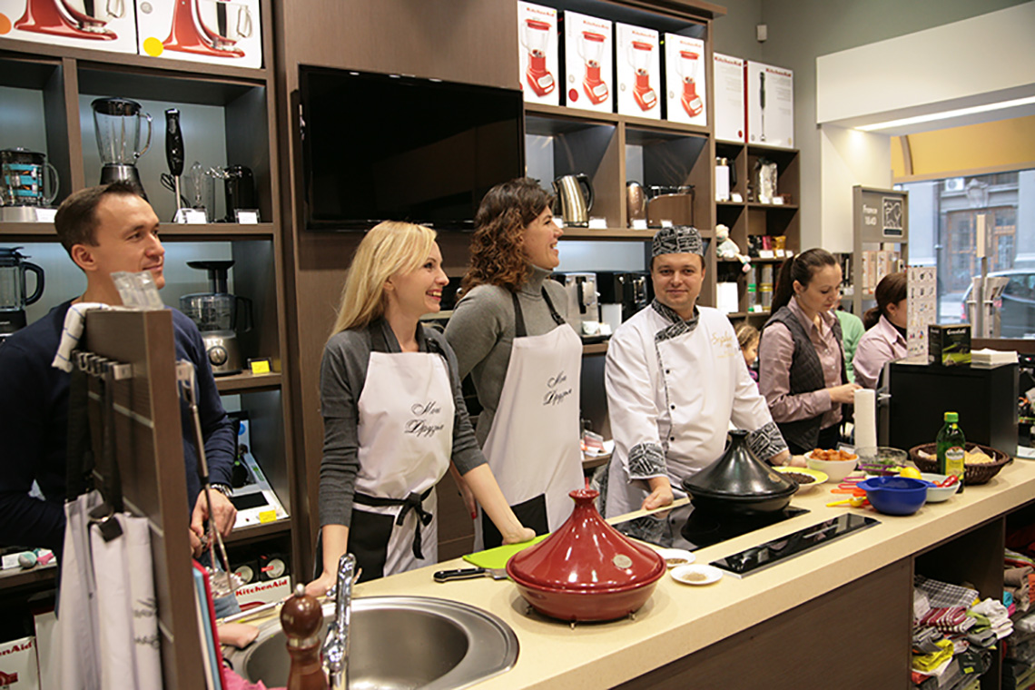 Tajine Emile Henry. “My Friends” cooking school. Cooking classes in Ukraine.