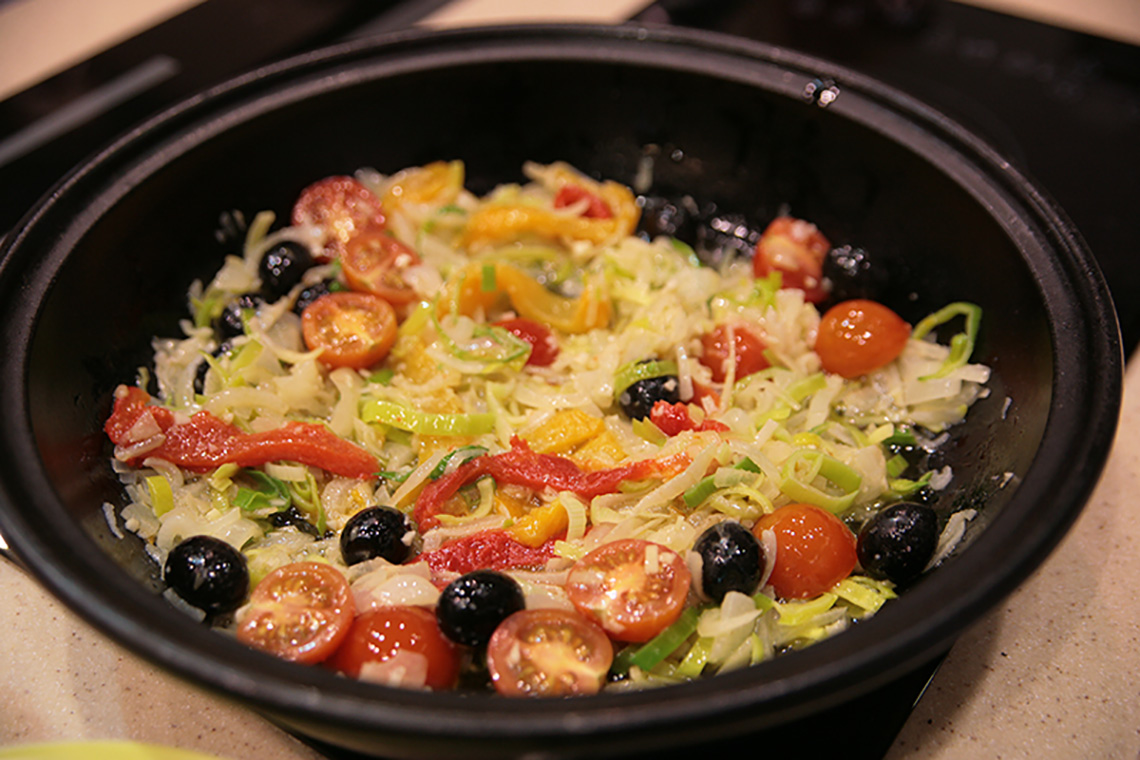 Vegetables. Tajine Emile Henry. “My Friends” cooking school. Cooking classes in Ukraine.