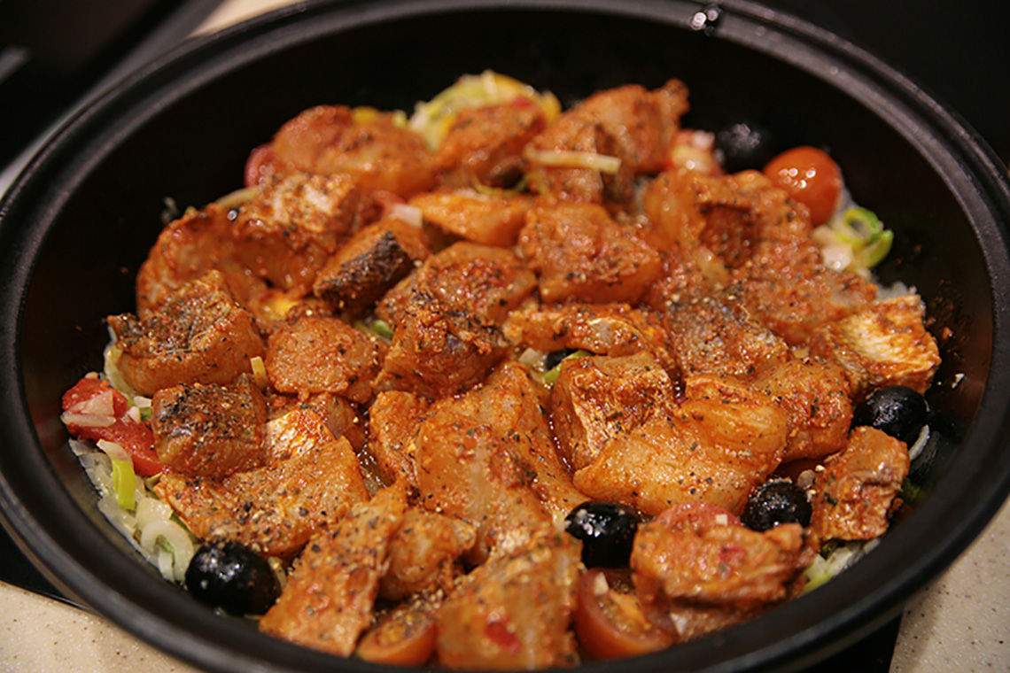 Pike perch. Tajine Emile Henry. “My Friends” cooking school. Cooking classes in Ukraine.