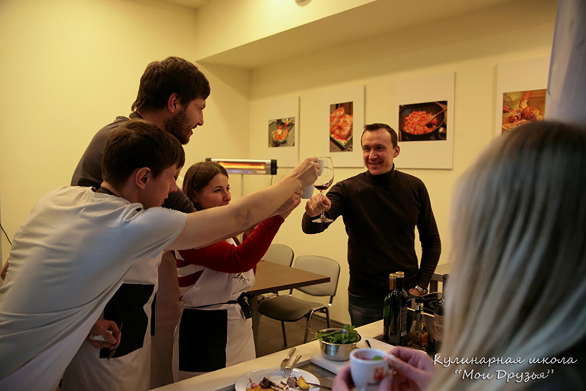 Chiaramonte Nero d'Avola Firriato. Team Building for Sigma Ukraine. Cooking classes in Ukraine.
