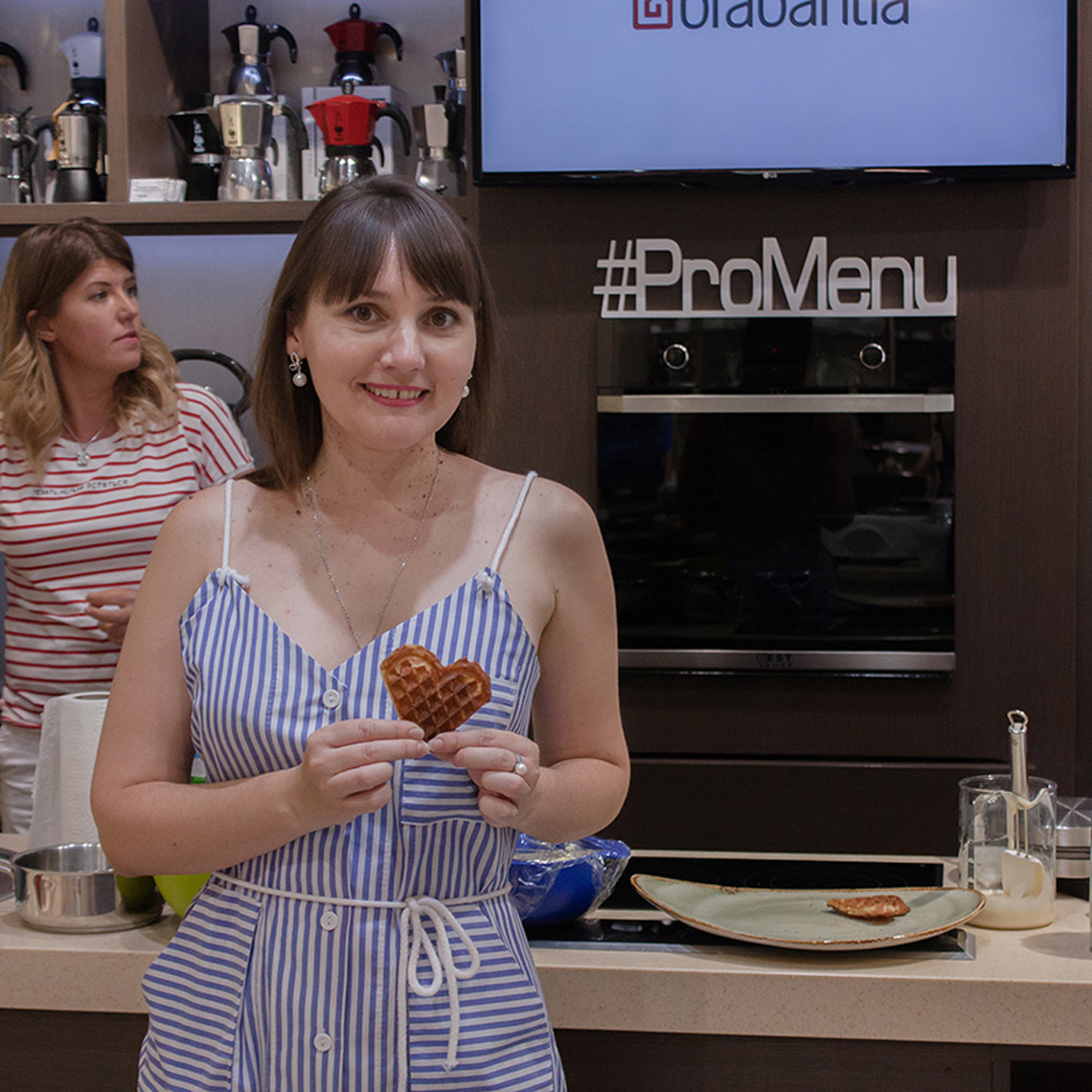 Belgian Waffles at Promenu. Сooking class with chef in Odessa