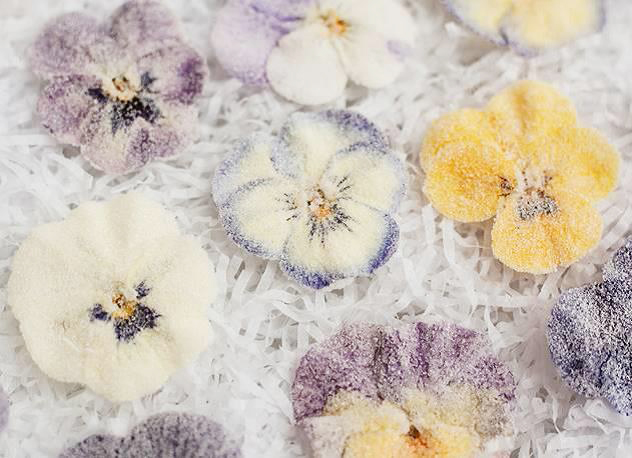 Crystallized flowers