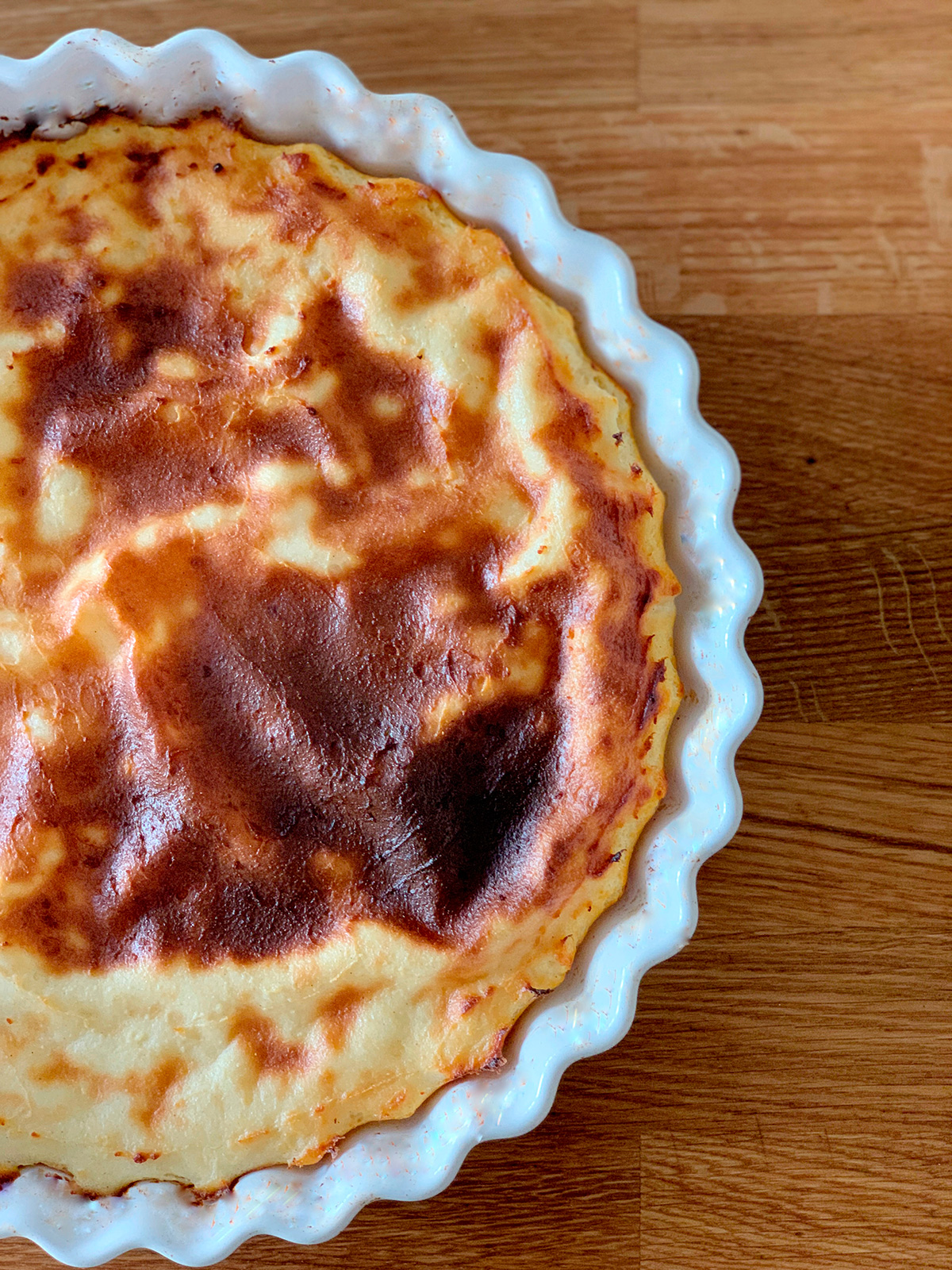 Baked curd cheesecake or zapekanka.