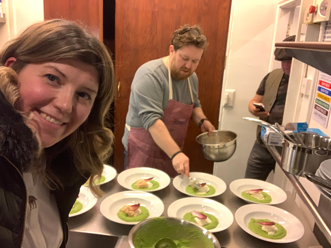 Popular culinary blogger Maria Kalenska in the kitchen of Nika Belotserkovskaya's school